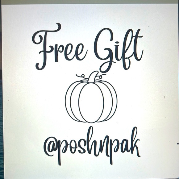 100 CUSTOM Free Gift stickers with your closet name- Fall pumpkin - Picture 4 of 4